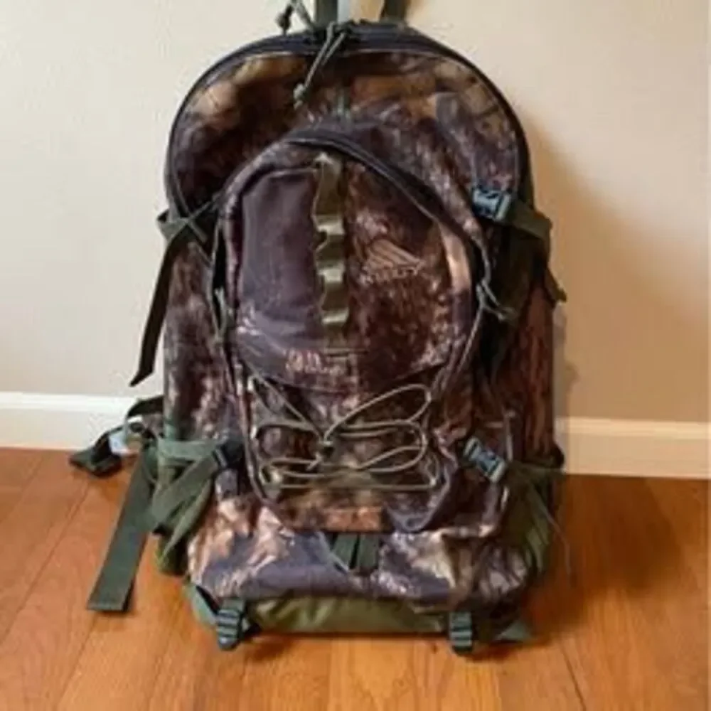 Kelty Grizzly 3000 Internal Frame Backpack With Orange Rain Gear Cover USA Made